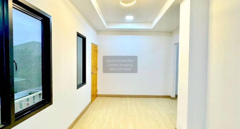 Casa adosada en venta de 5 habitaciones en Bang Bua Thong, Nonthaburi