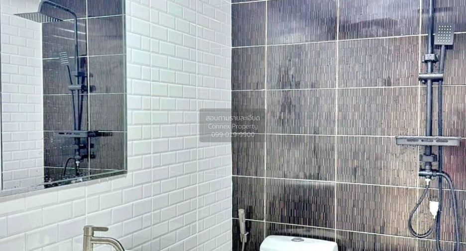 Casa adosada en venta de 5 habitaciones en Bang Bua Thong, Nonthaburi