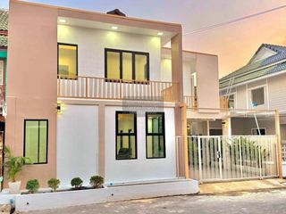 For sale 5 bedrooms townhouse in Bang Bua Thong, Nonthaburi