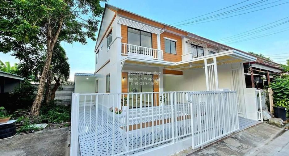 Casa adosada en venta de 3 habitaciones en Bang Yai, Nonthaburi