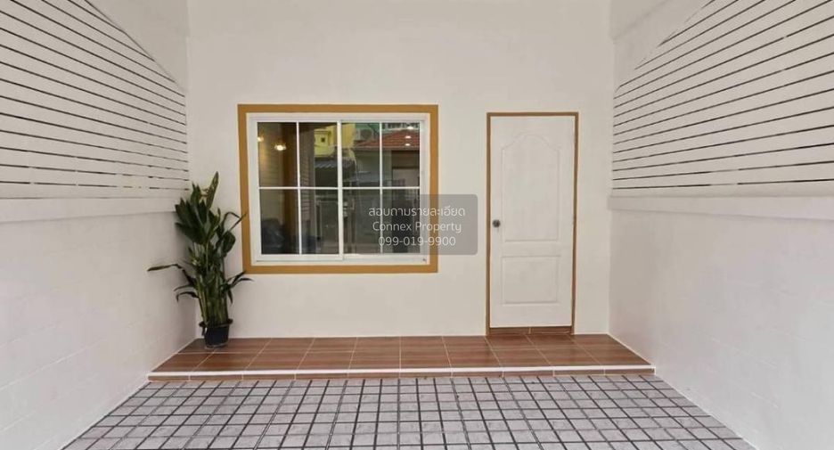 For sale 3 bedrooms townhouse in Sai Noi, Nonthaburi
