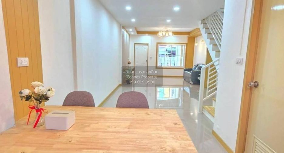 For sale 3 bedrooms townhouse in Sai Noi, Nonthaburi