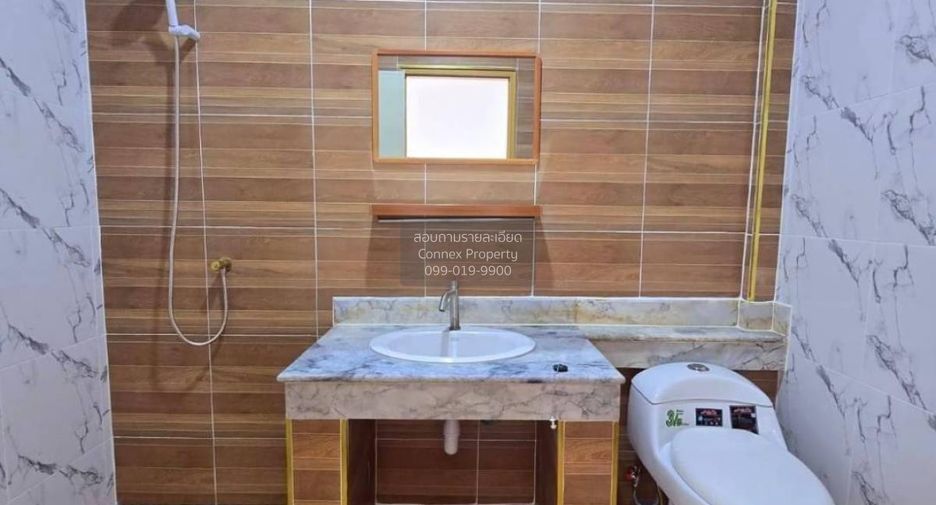 For sale 3 bedrooms townhouse in Sai Noi, Nonthaburi