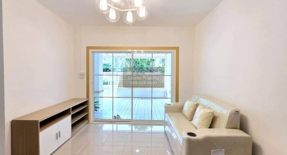 Casa adosada en venta de 3 habitaciones en Bang Bua Thong, Nonthaburi