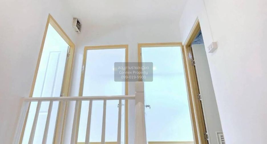 Casa adosada en venta de 3 habitaciones en Bang Bua Thong, Nonthaburi