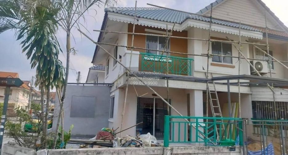 For sale 4 bedrooms townhouse in Bang Bua Thong, Nonthaburi