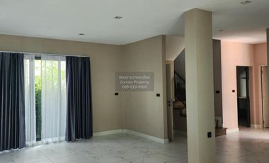 Casa en venta de 3 habitaciones en Chatuchak, Bangkok