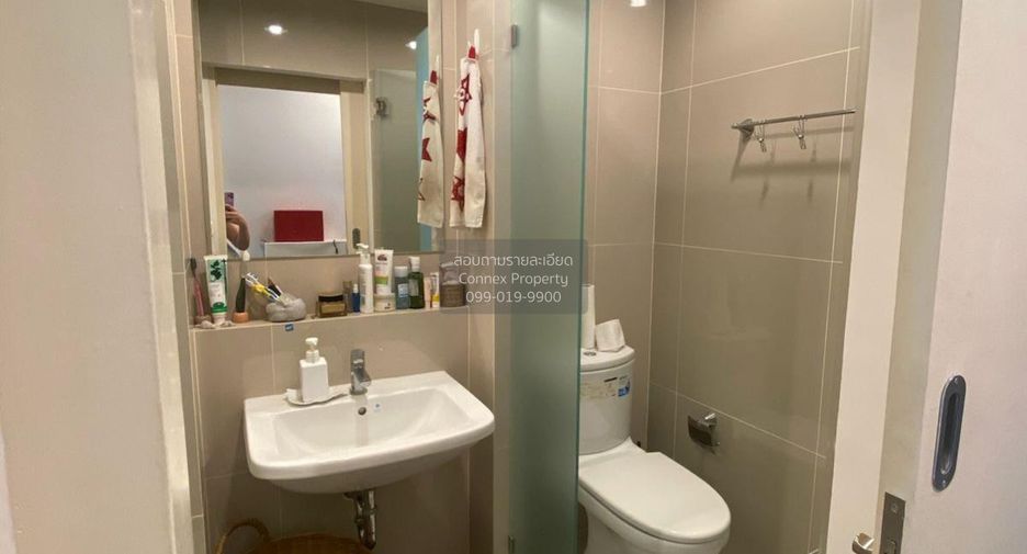 For sale 2 bedrooms condo in Mueang Samut Prakan, Samut Prakan