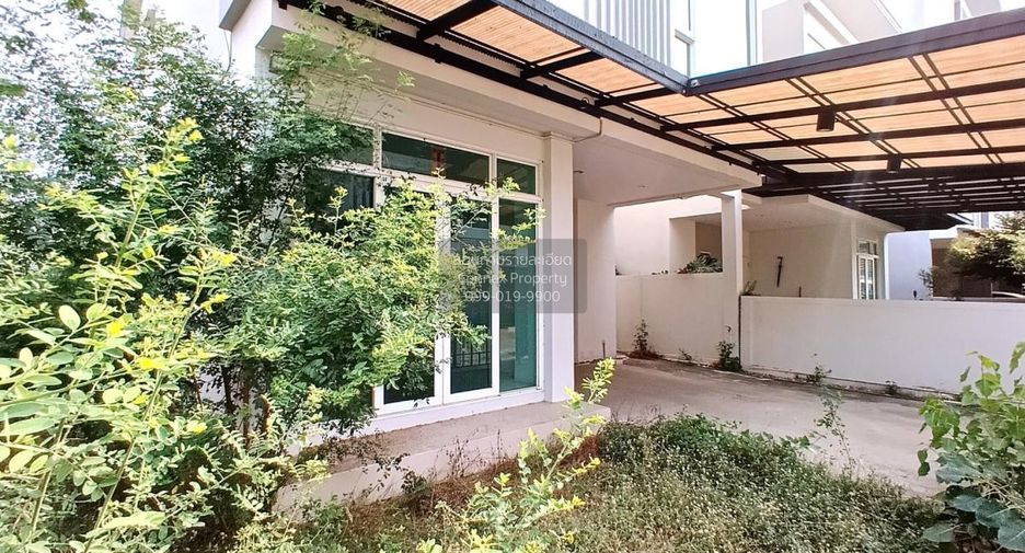 Casa en venta de 3 habitaciones en Bang Khen, Bangkok