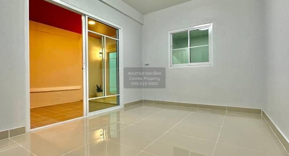 À vendre 3 chambres maison de ville à Bang Bua Thong, Nonthaburi