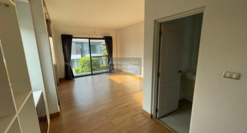 Casa en venta de 4 habitaciones en Bang Khen, Bangkok