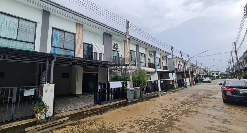 For sale 3 bedrooms townhouse in Lam Luk Ka, Pathum Thani
