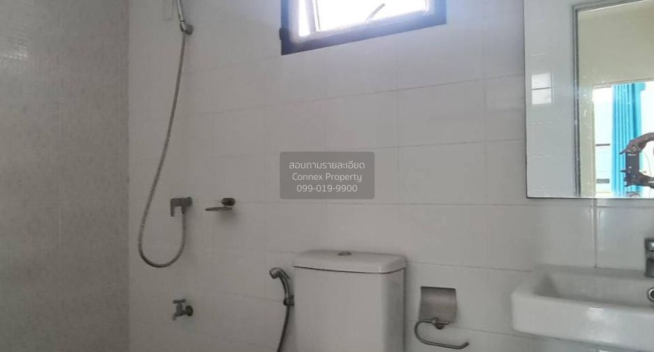 For sale 3 bedrooms townhouse in Lam Luk Ka, Pathum Thani