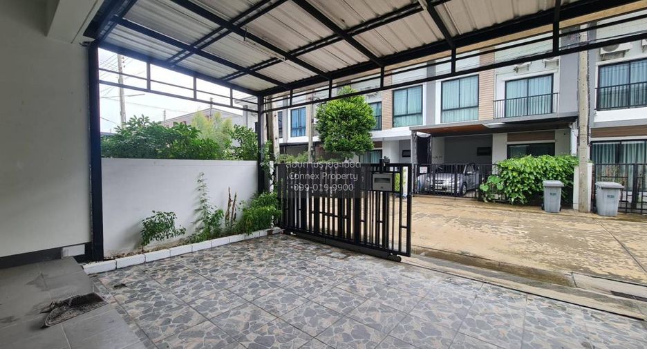 For sale 3 bedrooms townhouse in Lam Luk Ka, Pathum Thani