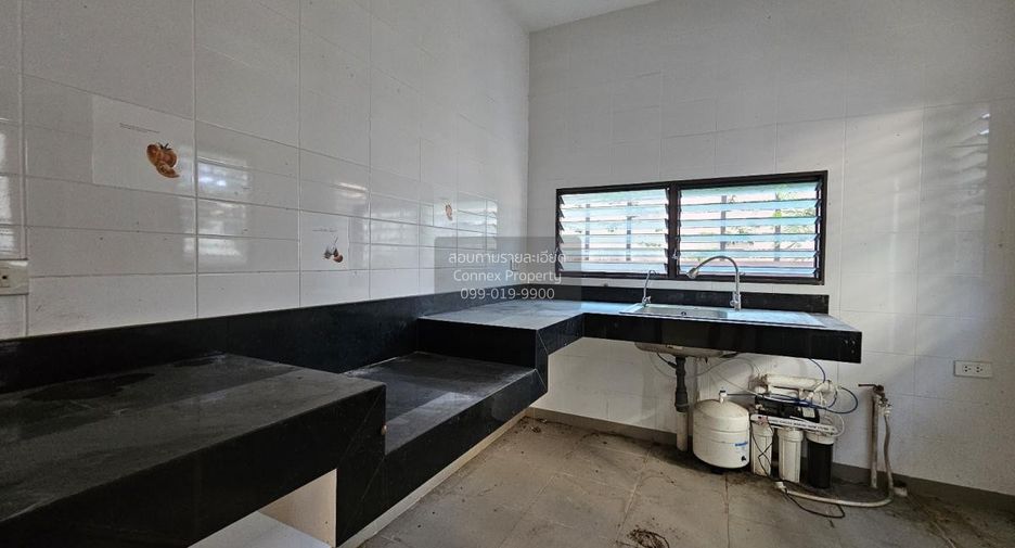 For sale 3 bedrooms house in Prawet, Bangkok