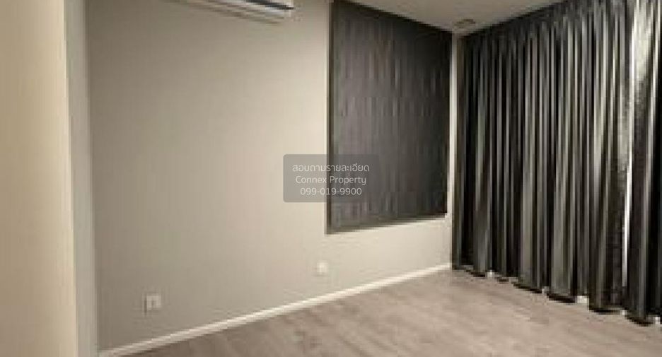 For sale 4 bedrooms house in Krathum Baen, Samut Sakhon