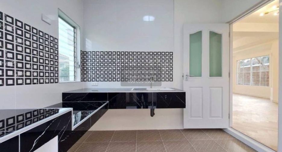 Casa en venta de 3 habitaciones en Bang Yai, Nonthaburi