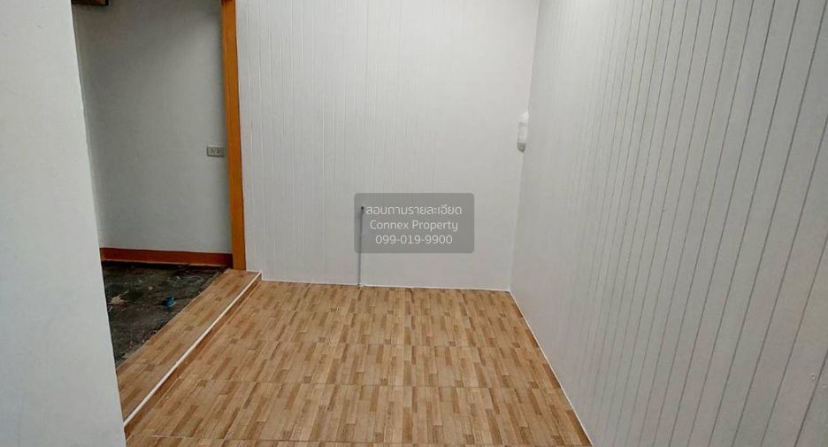Reihenhaus zum Kauf mit 2 Zimmer in Lat Krabang, Bangkok