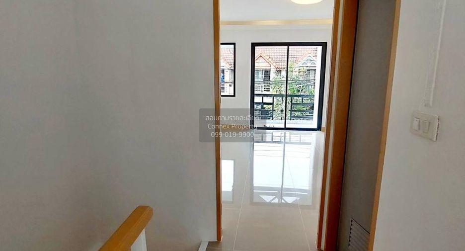 Reihenhaus zum Kauf mit 2 Zimmer in Lat Krabang, Bangkok