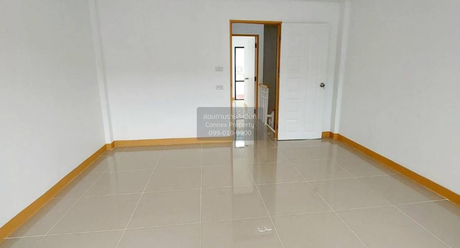 Reihenhaus zum Kauf mit 2 Zimmer in Lat Krabang, Bangkok