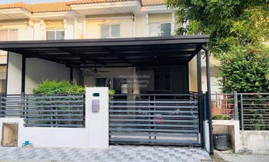 For sale 3 bedrooms townhouse in Mueang Nonthaburi, Nonthaburi