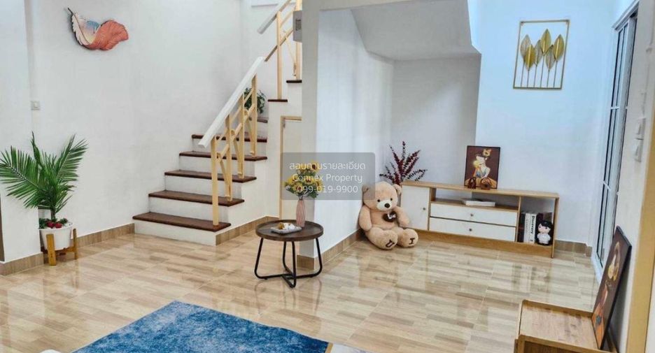 Reihenhaus zum Kauf mit 3 Zimmer in Lat Krabang, Bangkok