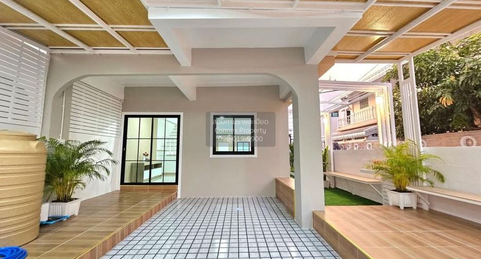 Продажа 4 спальни таунхаус в Bang Bua Thong, Нонтабури