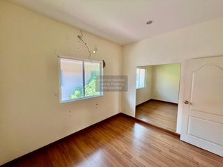 Casa adosada en venta de 4 habitaciones en Mueang Samut Sakhon, Samut Sakhon