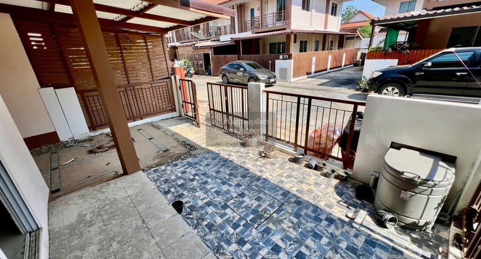 Продажа 4 спальни таунхаус в Mueang Samut Sakhon, Самутсакхон