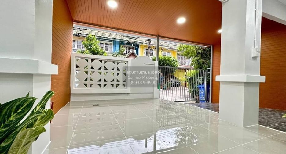 Casa adosada en venta de 3 habitaciones en Bang Yai, Nonthaburi