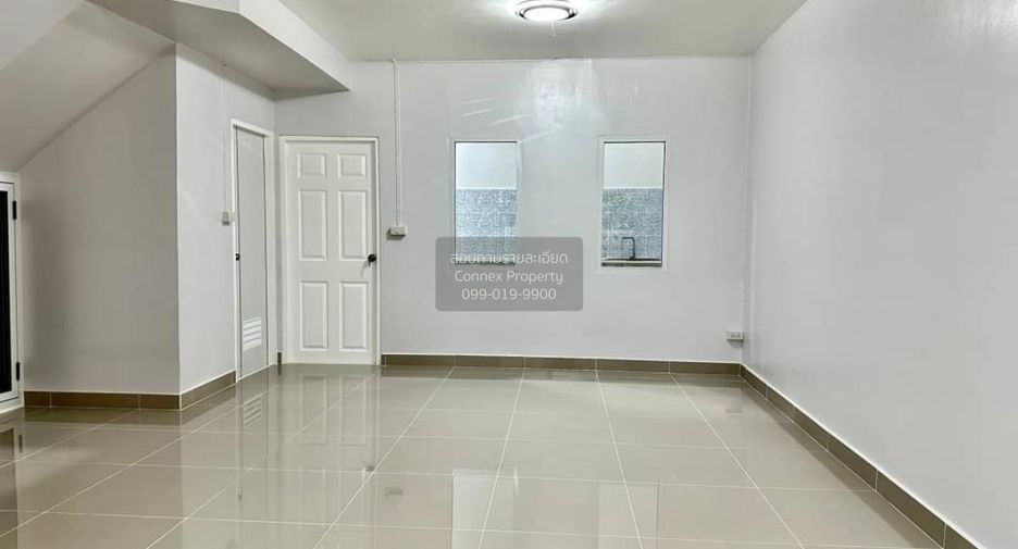 Casa adosada en venta de 3 habitaciones en Bang Yai, Nonthaburi
