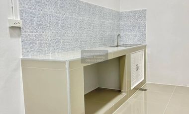 Casa adosada en venta de 3 habitaciones en Bang Yai, Nonthaburi