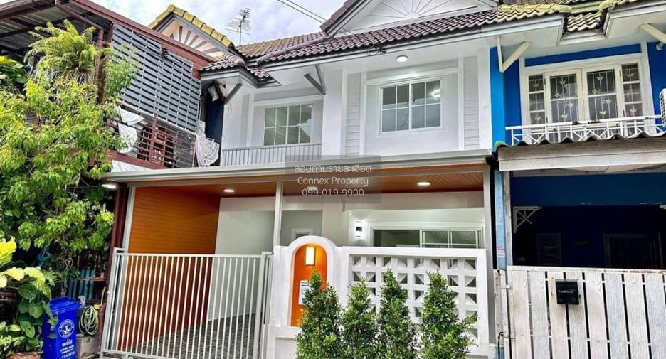Casa adosada en venta de 3 habitaciones en Bang Yai, Nonthaburi