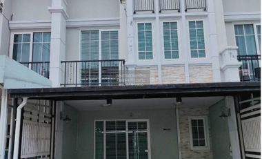 À vendre 4 chambres maison de ville à Bang Kruai, Nonthaburi