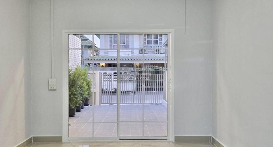 For sale 4 bedrooms townhouse in Bang Bua Thong, Nonthaburi