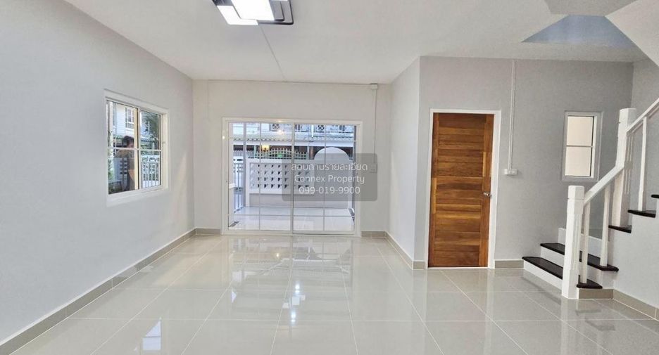For sale 4 bedrooms townhouse in Bang Bua Thong, Nonthaburi