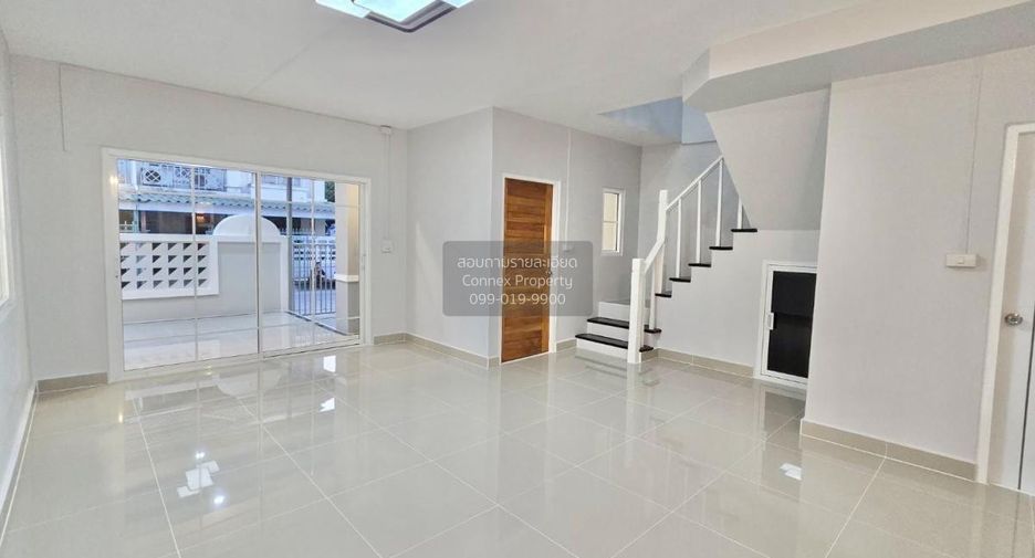 For sale 4 bedrooms townhouse in Bang Bua Thong, Nonthaburi