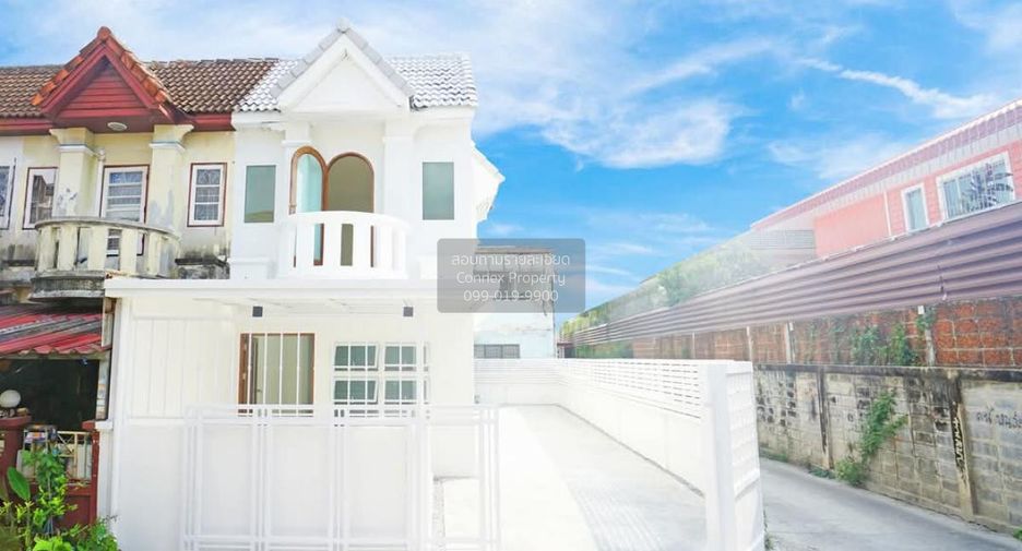 For sale 4 bedrooms townhouse in Nong Khaem, Bangkok