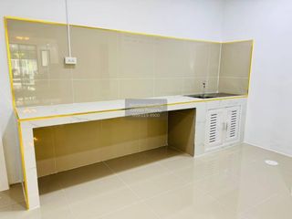 Casa adosada en venta de 2 habitaciones en Bang Kruai, Nonthaburi