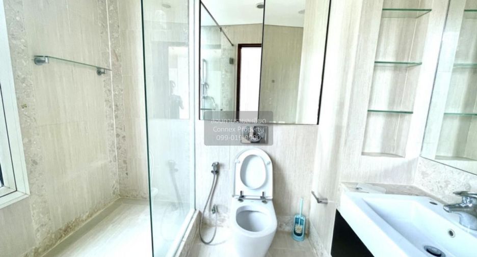 For sale 2 bedrooms condo in Pathum Wan, Bangkok