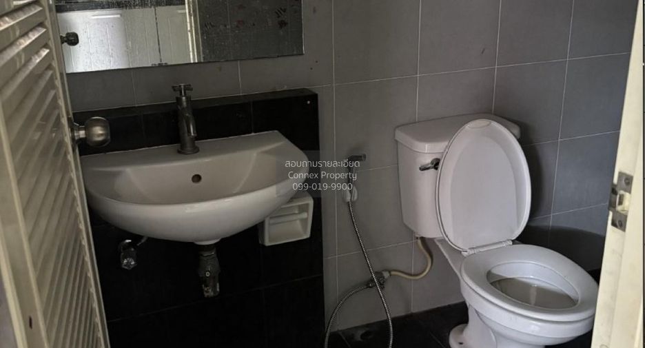 For sale 2 bedrooms townhouse in Lam Luk Ka, Pathum Thani
