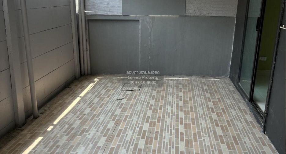 For sale 2 bedrooms townhouse in Lam Luk Ka, Pathum Thani