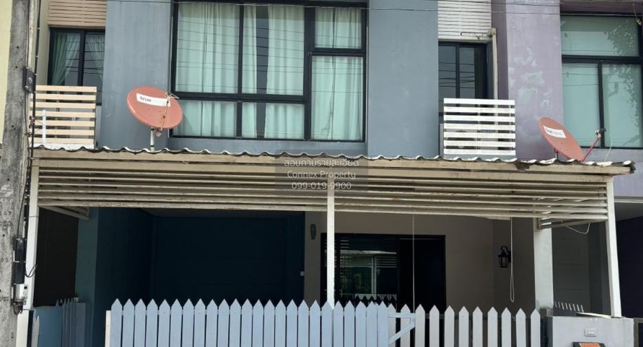 For sale 2 bedrooms townhouse in Lam Luk Ka, Pathum Thani