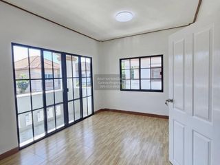 Casa en venta de 4 habitaciones en Min Buri, Bangkok