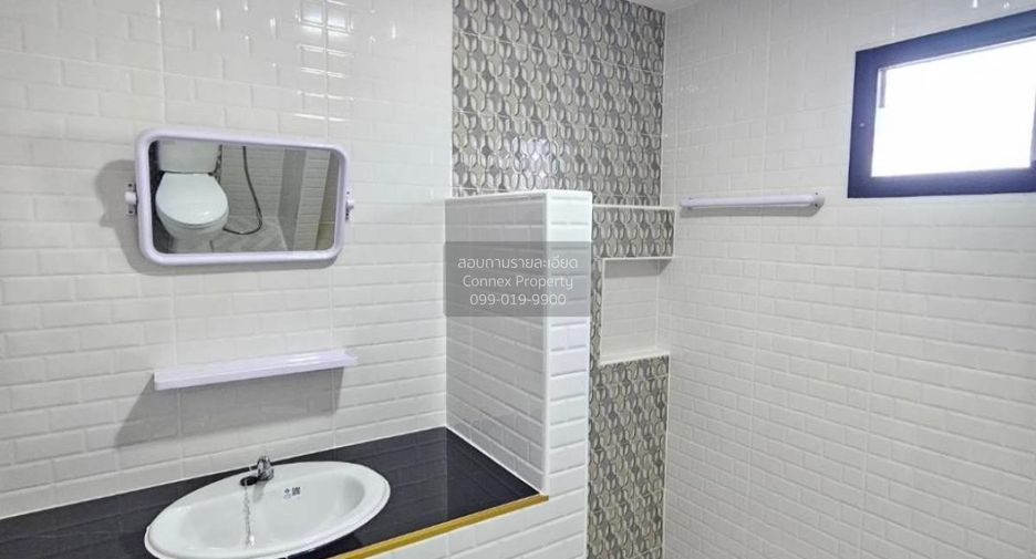 Casa en venta de 4 habitaciones en Min Buri, Bangkok
