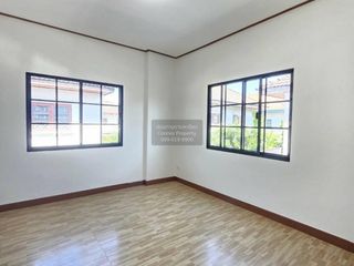 Casa en venta de 4 habitaciones en Min Buri, Bangkok