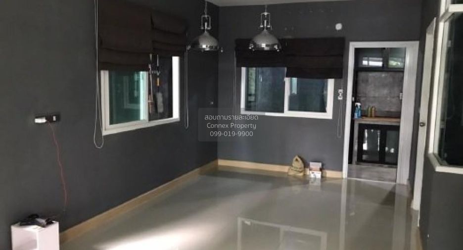 For sale 4 bedrooms townhouse in Sai Mai, Bangkok