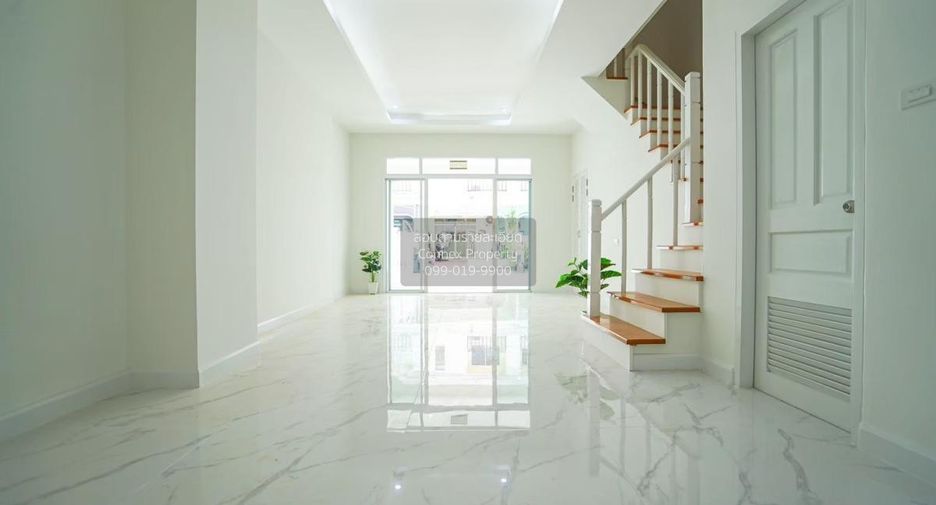 For sale 2 bedrooms townhouse in Mueang Nonthaburi, Nonthaburi