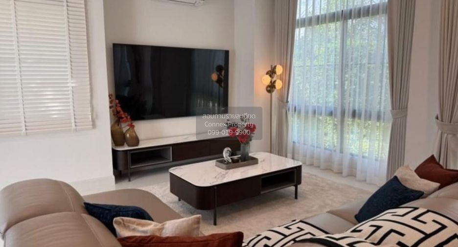 For sale 4 bedrooms house in Saphan Sung, Bangkok