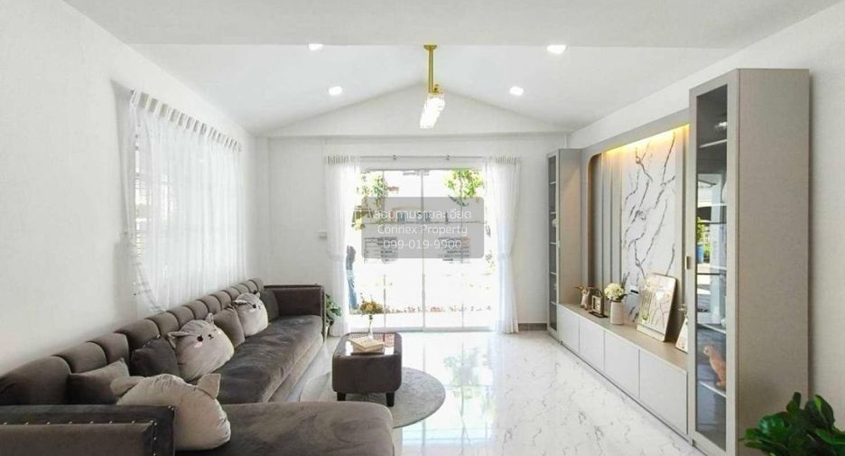 Casa en venta de 5 habitaciones en Khlong Sam Wa, Bangkok